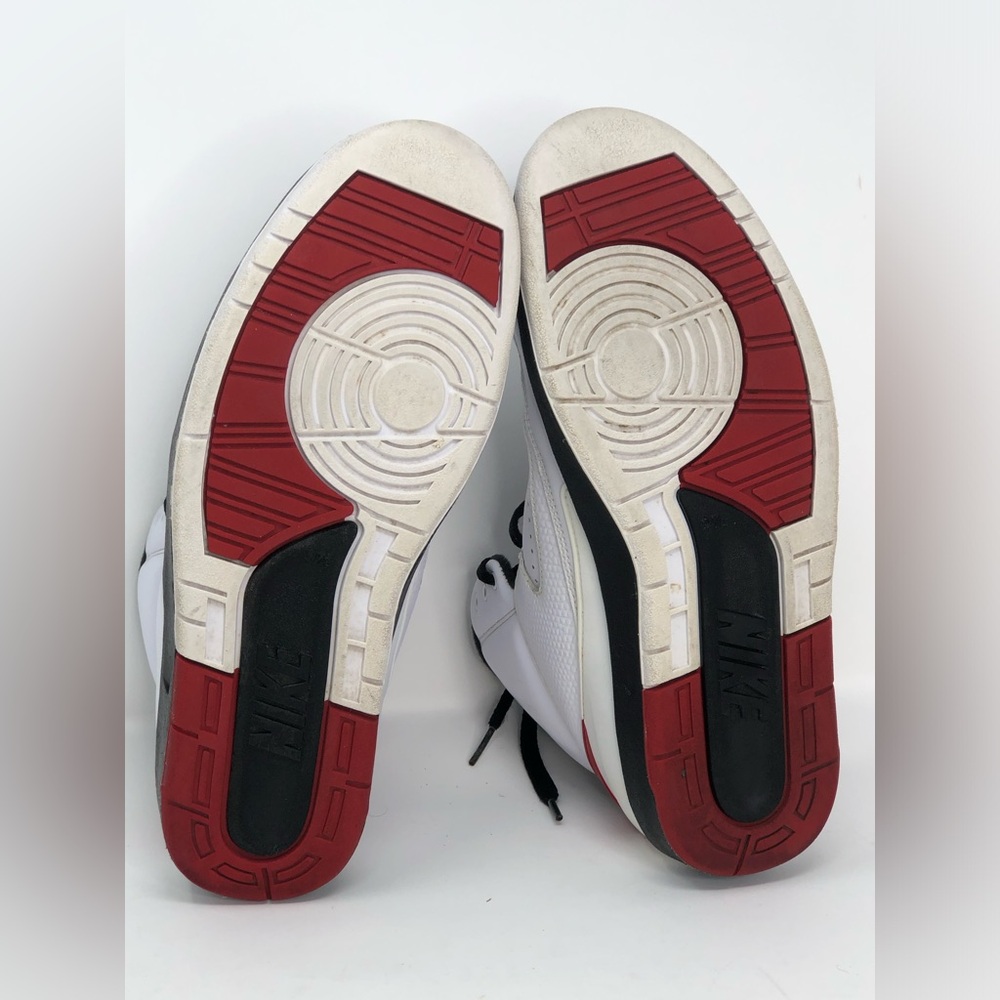 Nike Air Jordan 2 Retro Chicago DX2454-106 White Varsity Red Black- Size 9.5 - Picture 2 of 16